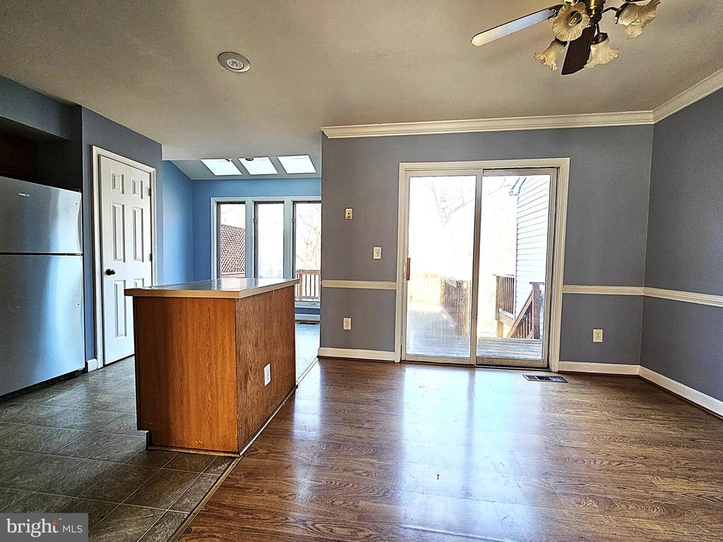 3738 FARMLAND DRIVE