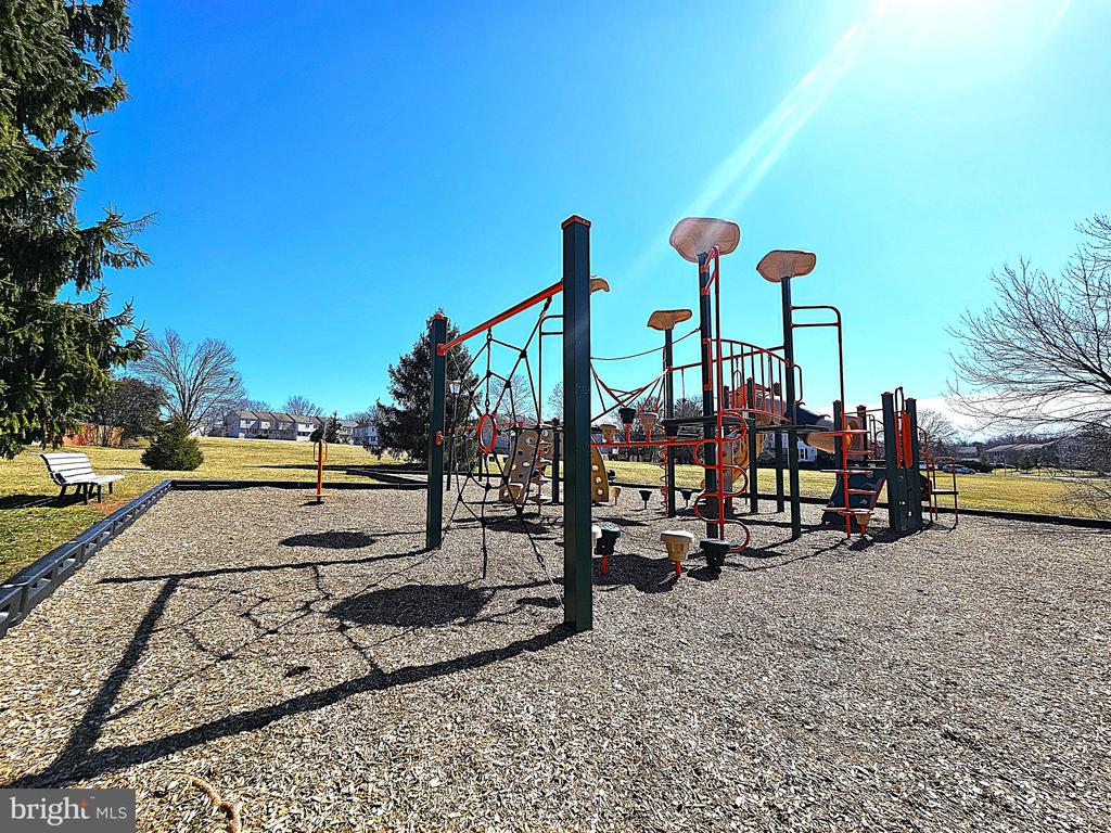 3738 FARMLAND DRIVE
