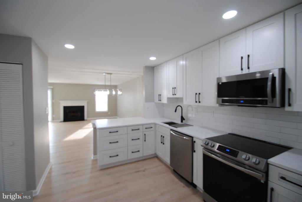 13751 FLOWING BROOK COURT 40A