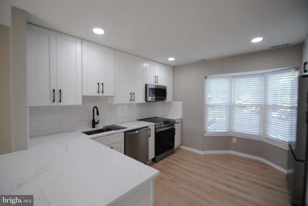 13751 FLOWING BROOK COURT 40A