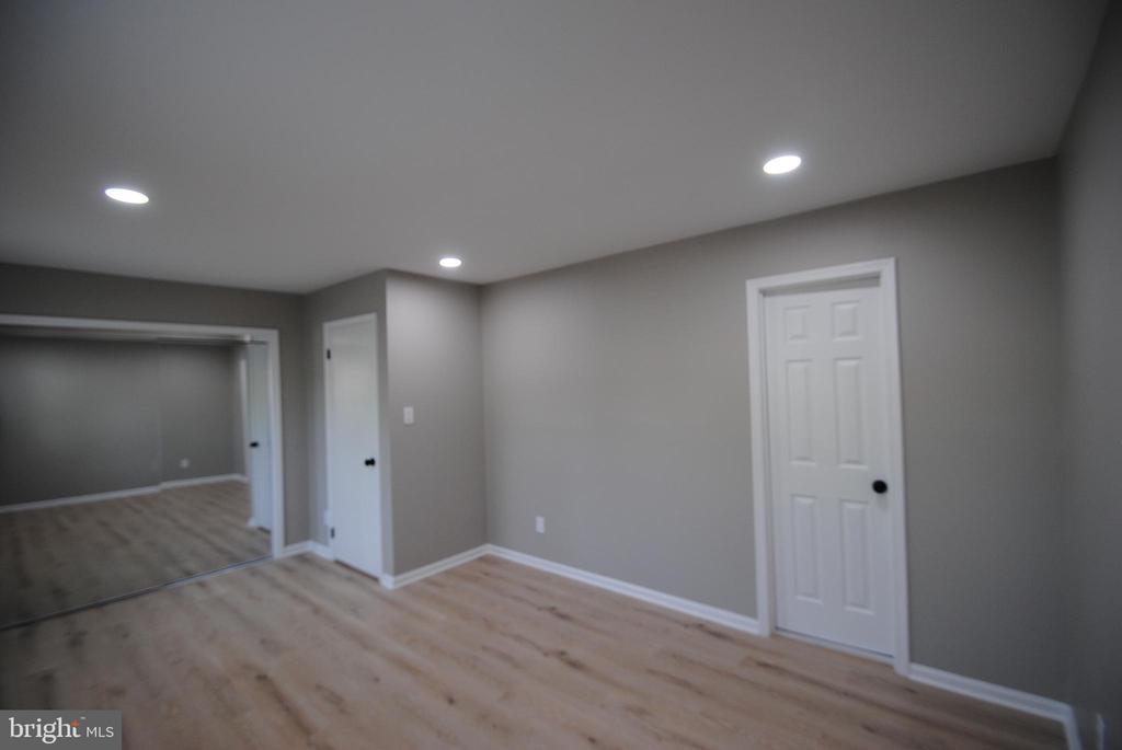 13751 FLOWING BROOK COURT 40A