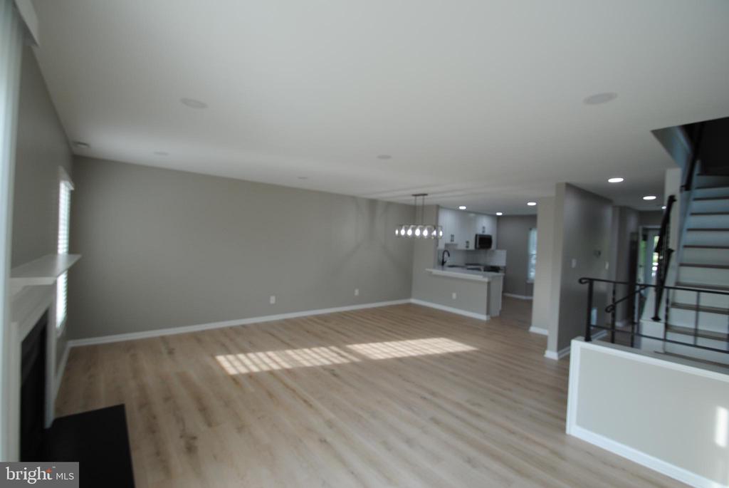 13751 FLOWING BROOK COURT 40A