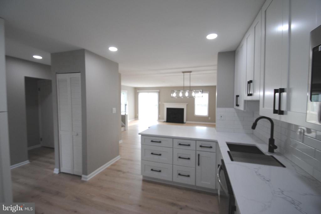 13751 FLOWING BROOK COURT 40A
