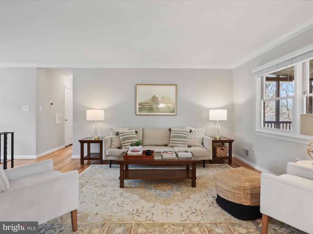 6902 Stonebridge Ct