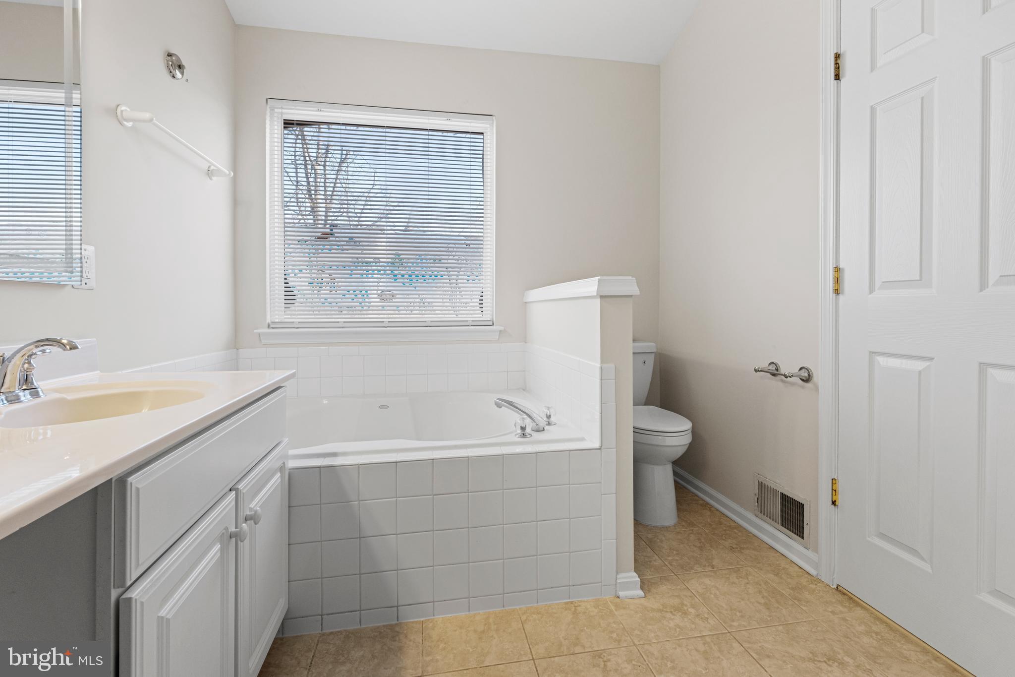 13155 Spring Mill Ln