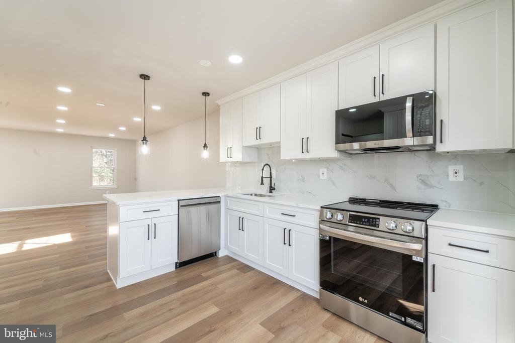 4169 PLEASANT MEADOW COURT 98A