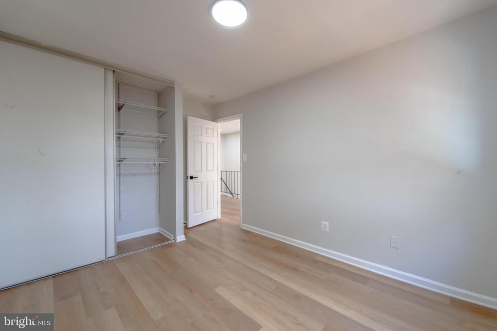 4169 PLEASANT MEADOW COURT 98A