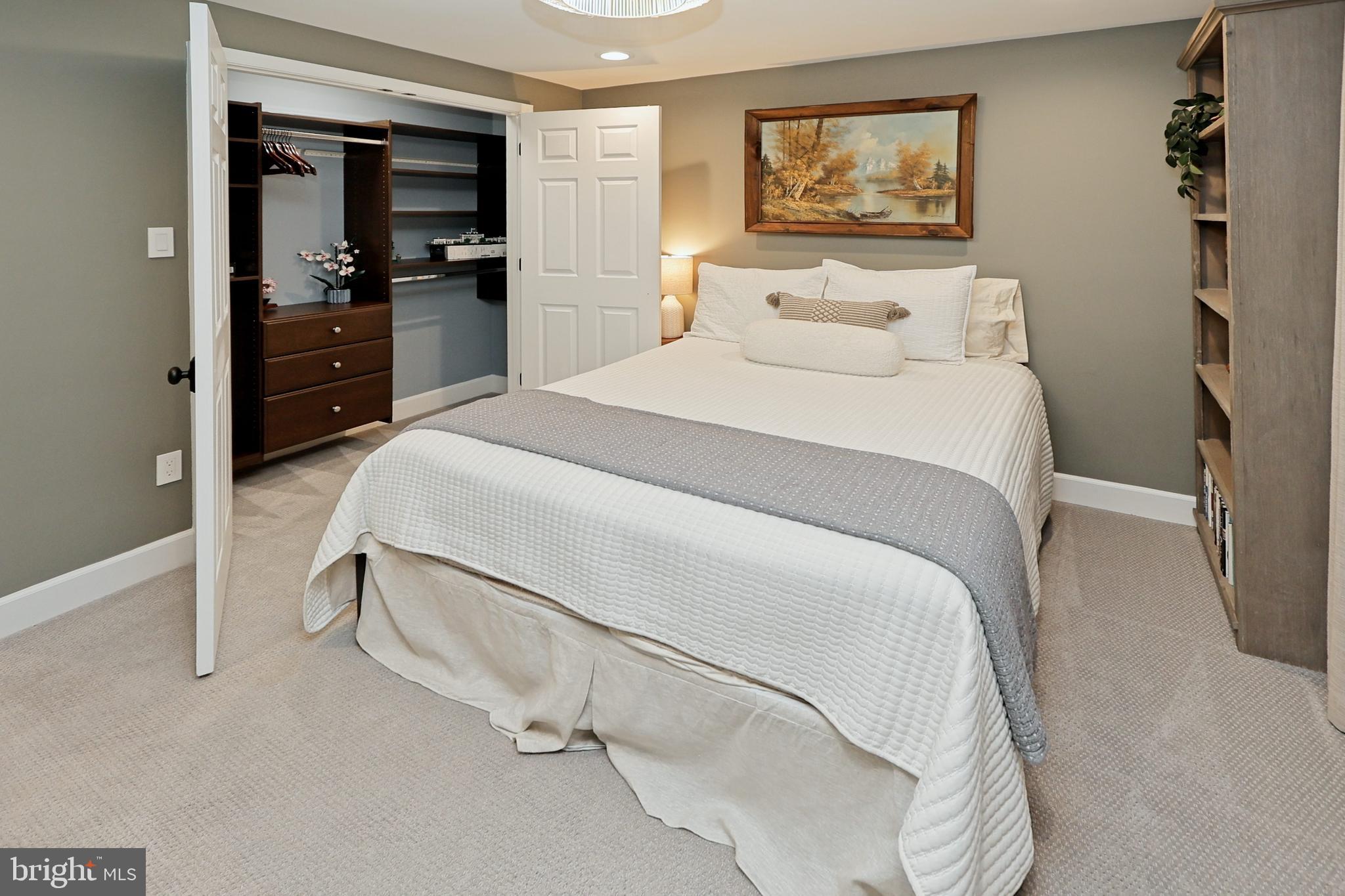 11423 Hollow Timber Way