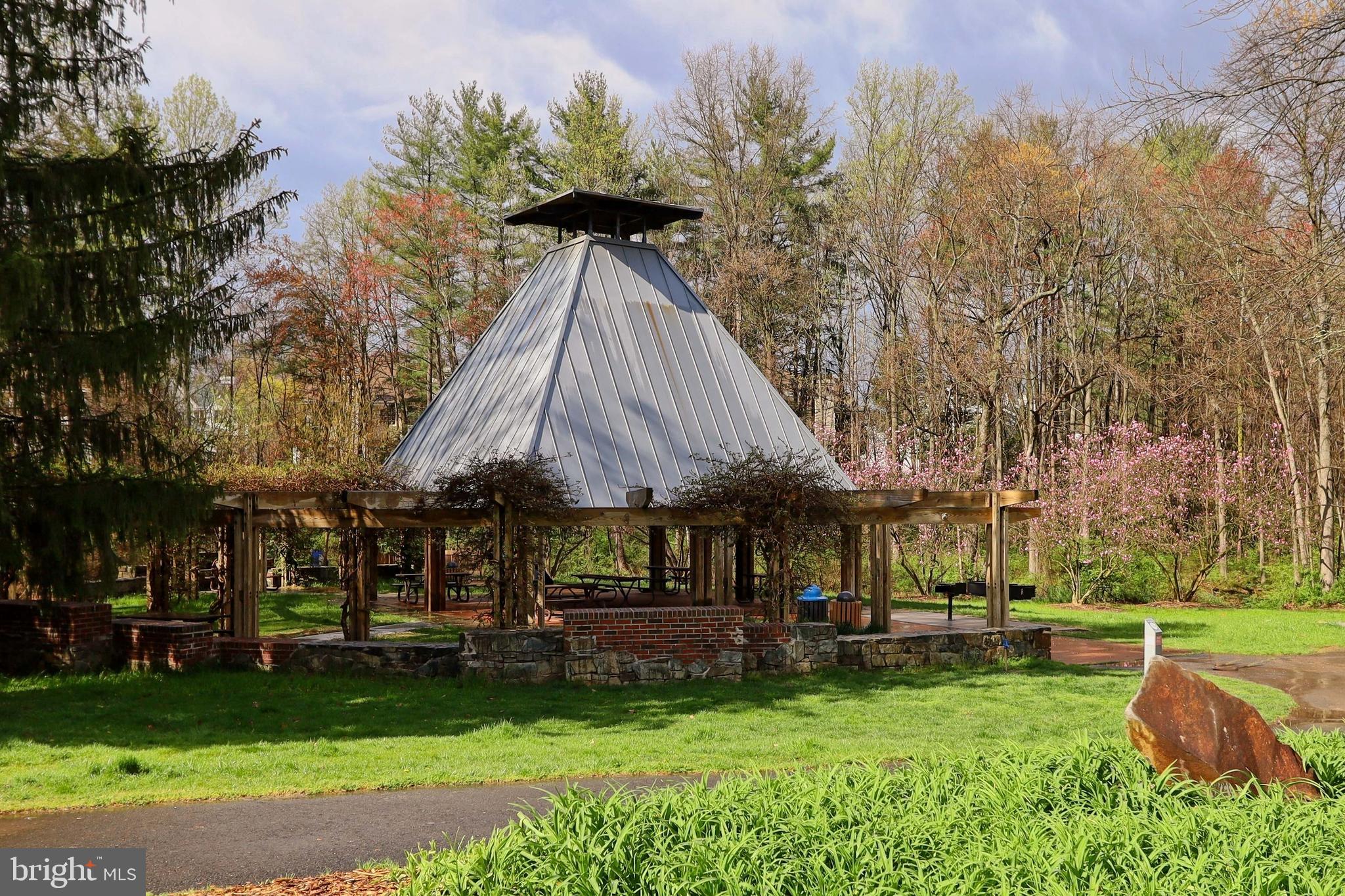 11423 Hollow Timber Way