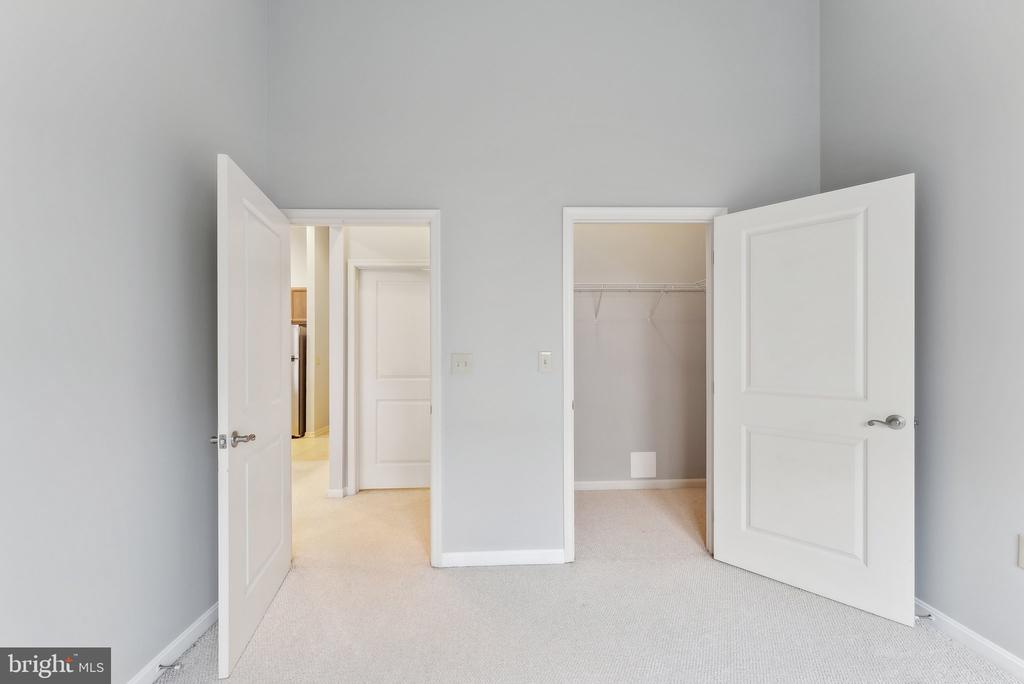 2655 PROSPERITY AVENUE 118