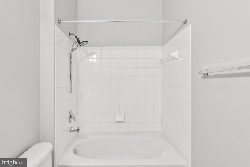 2655 PROSPERITY AVENUE 118