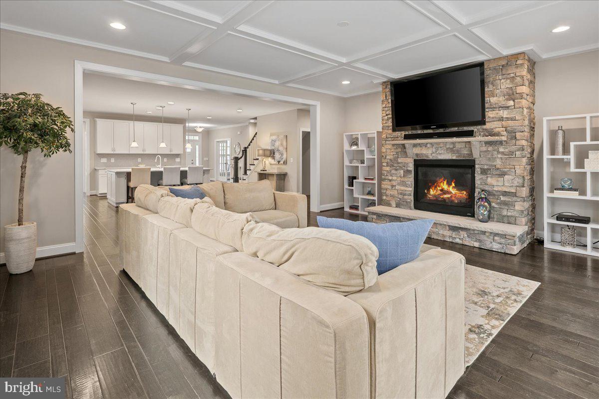 1104-A Monroe St