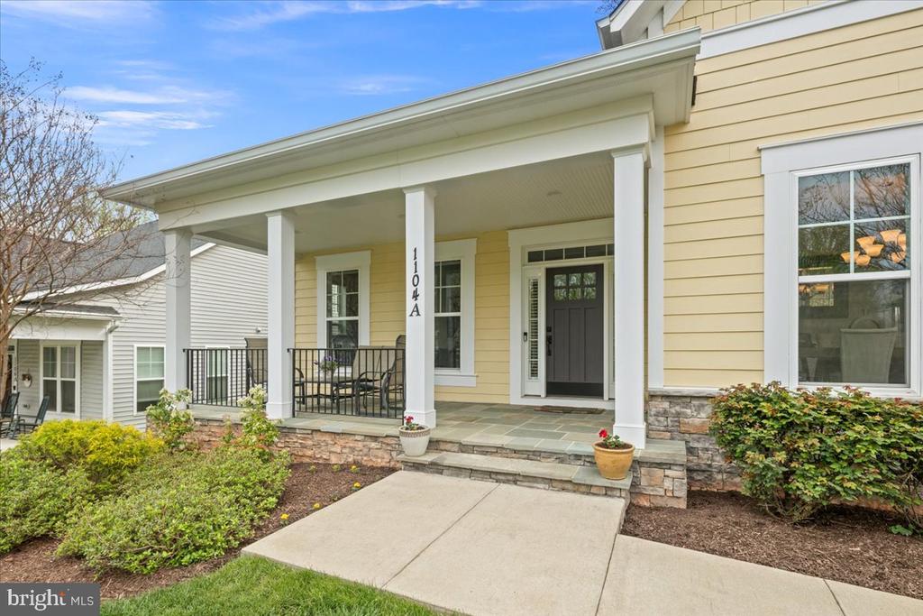 1104-A Monroe St