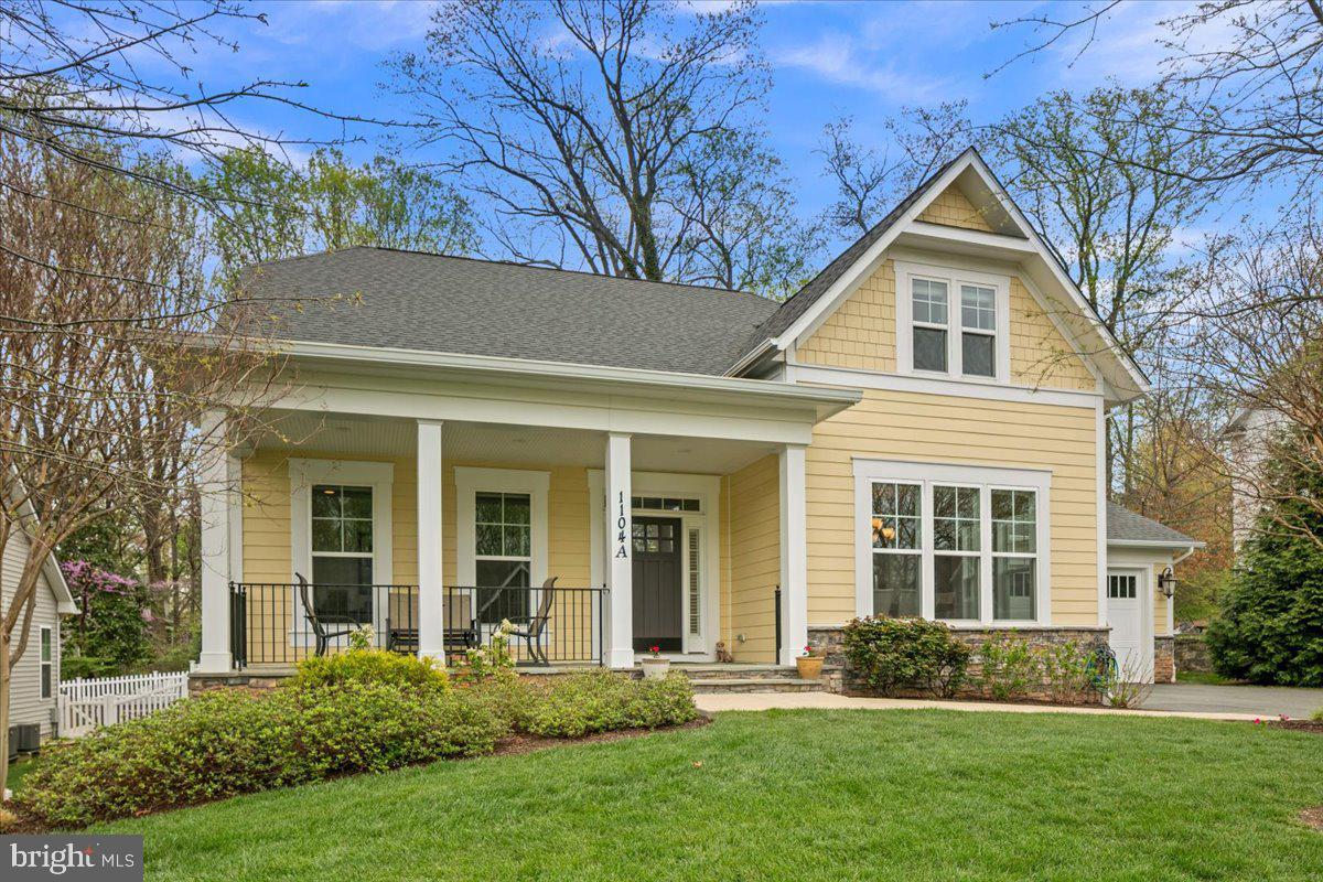 1104-A Monroe St