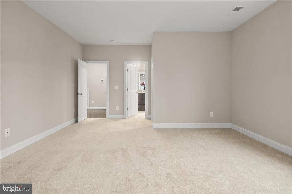 1104-A Monroe St