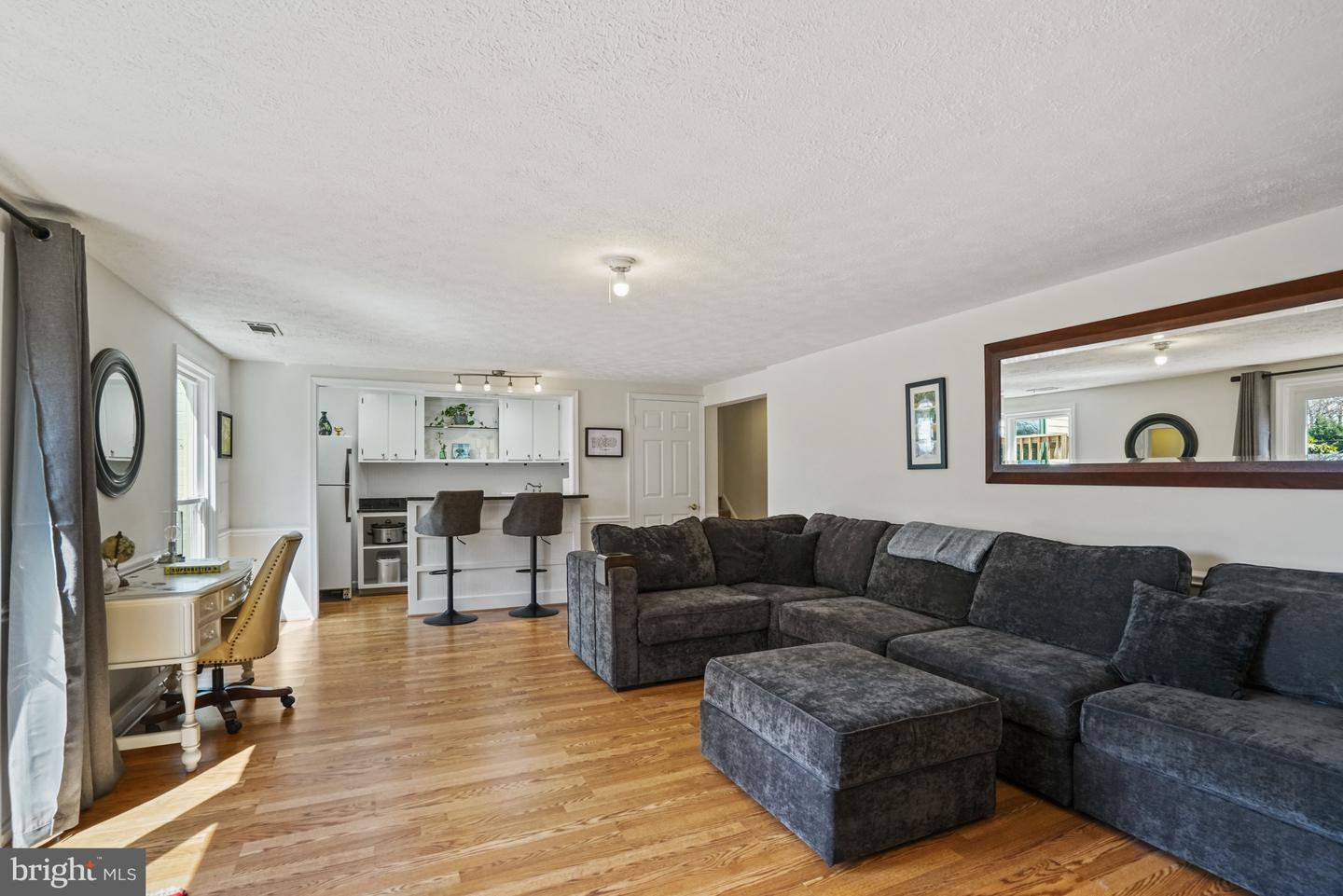 2414 Lexington Rd