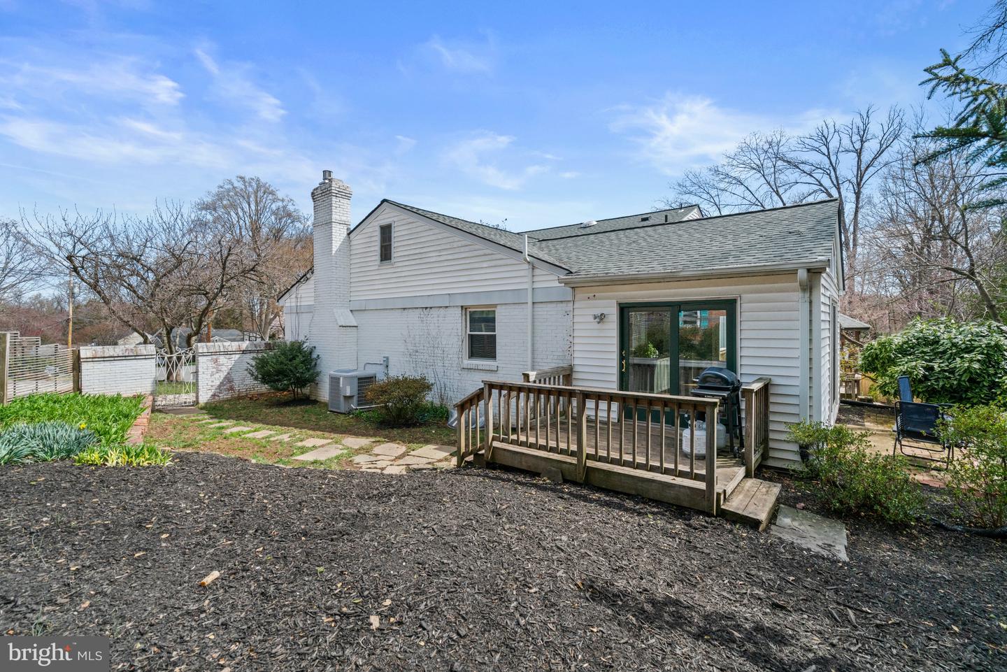 2414 Lexington Rd