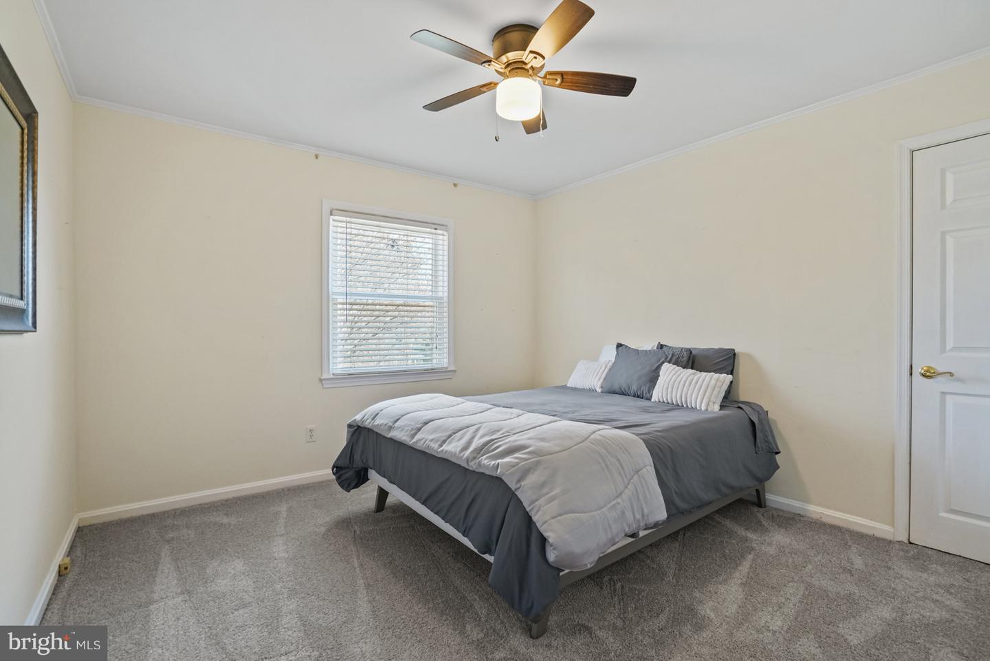 2414 Lexington Rd