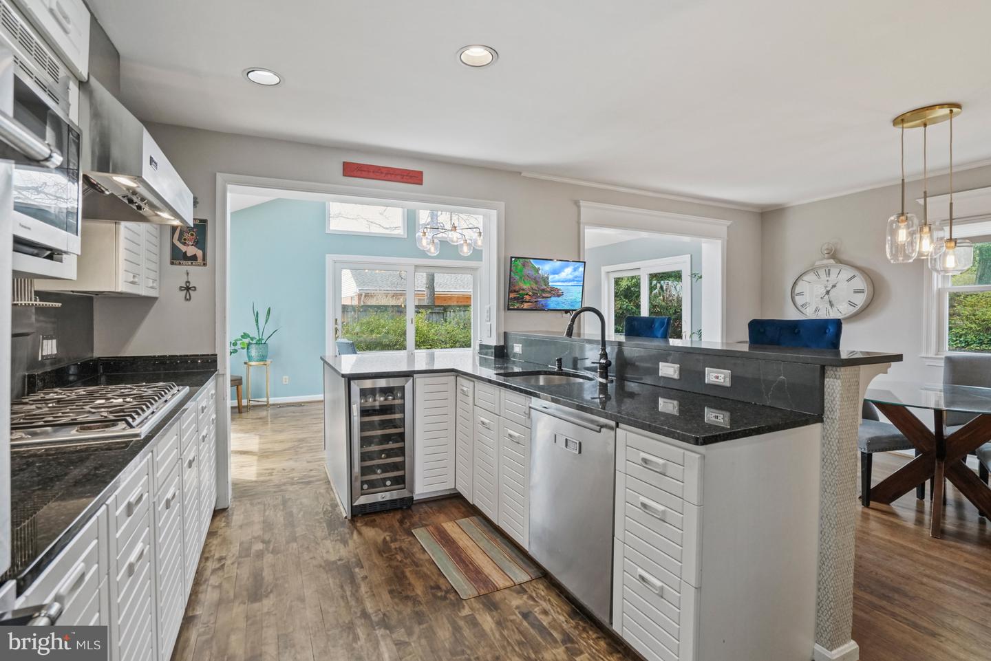 2414 Lexington Rd