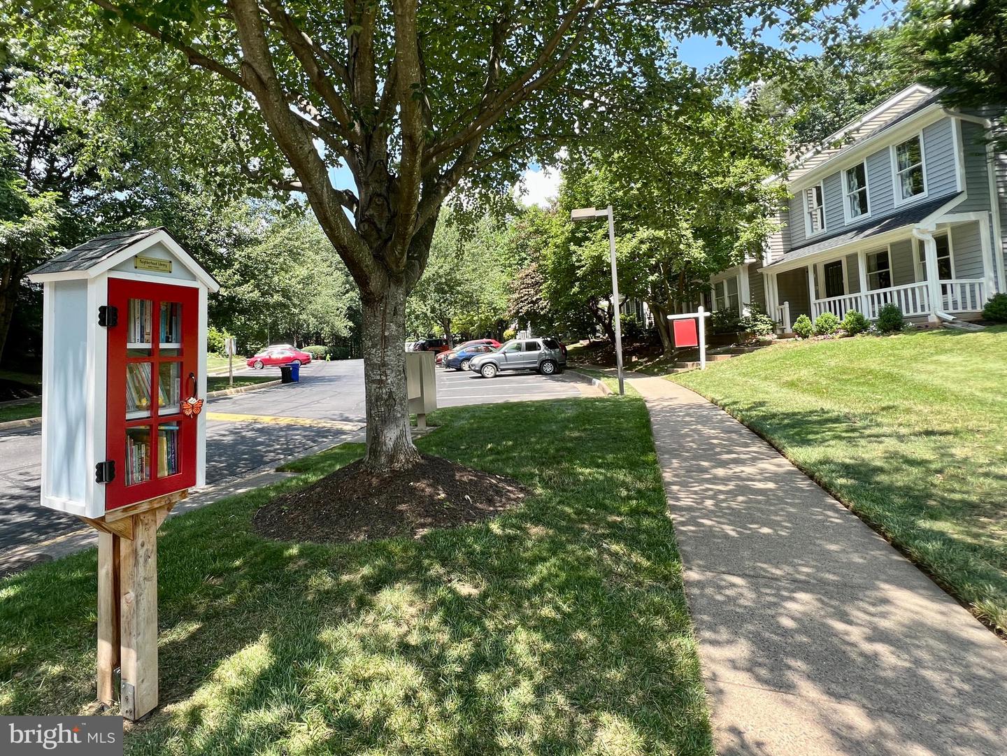 1515 TWISTED OAK DR