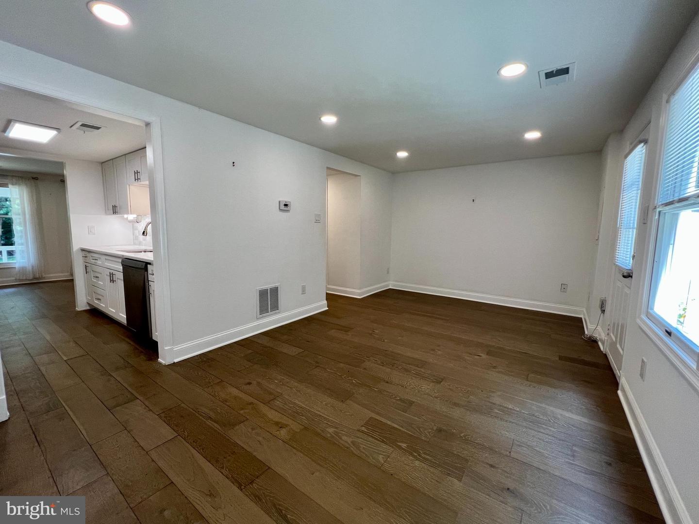 1515 TWISTED OAK DR
