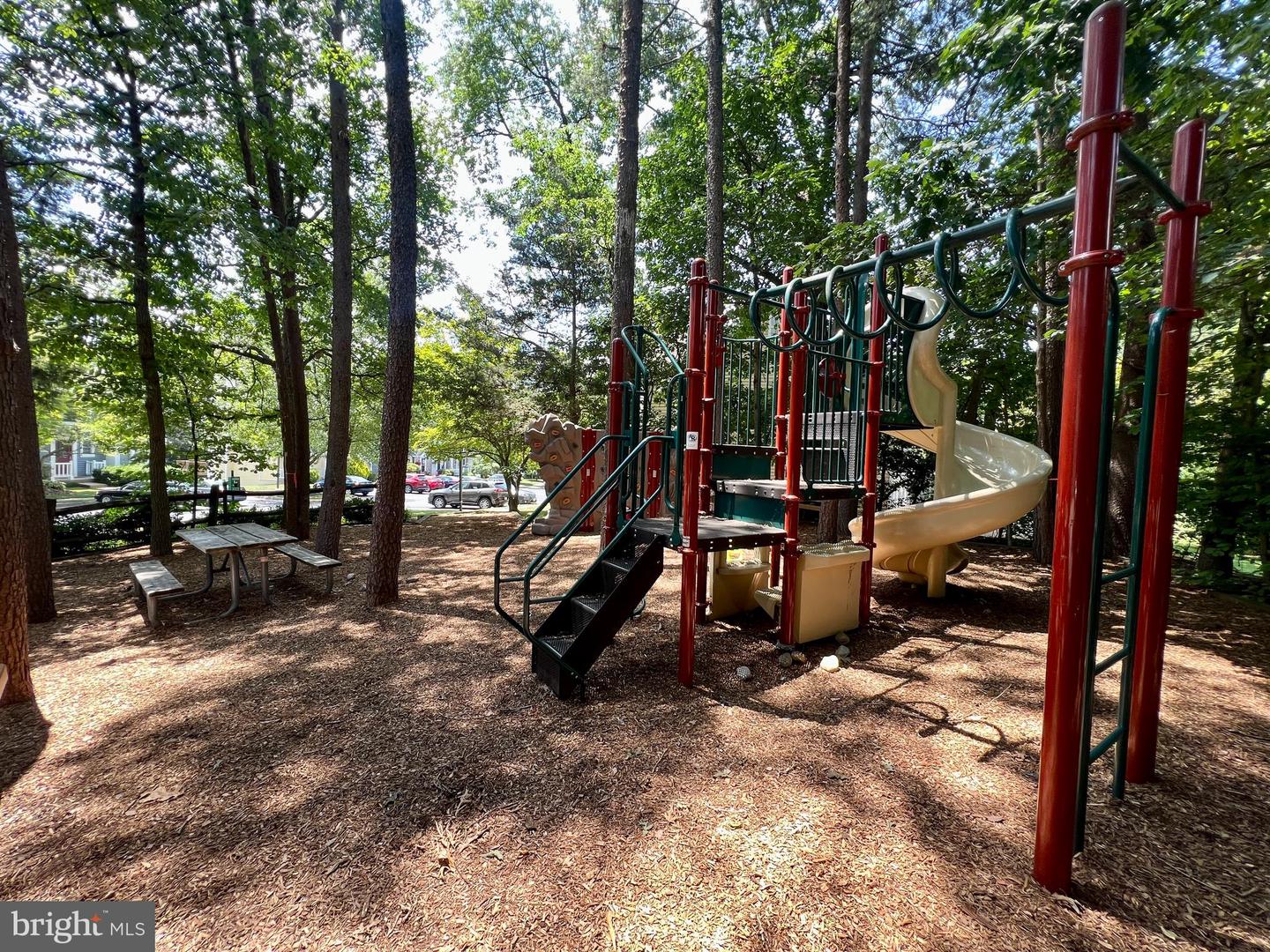 1515 TWISTED OAK DR