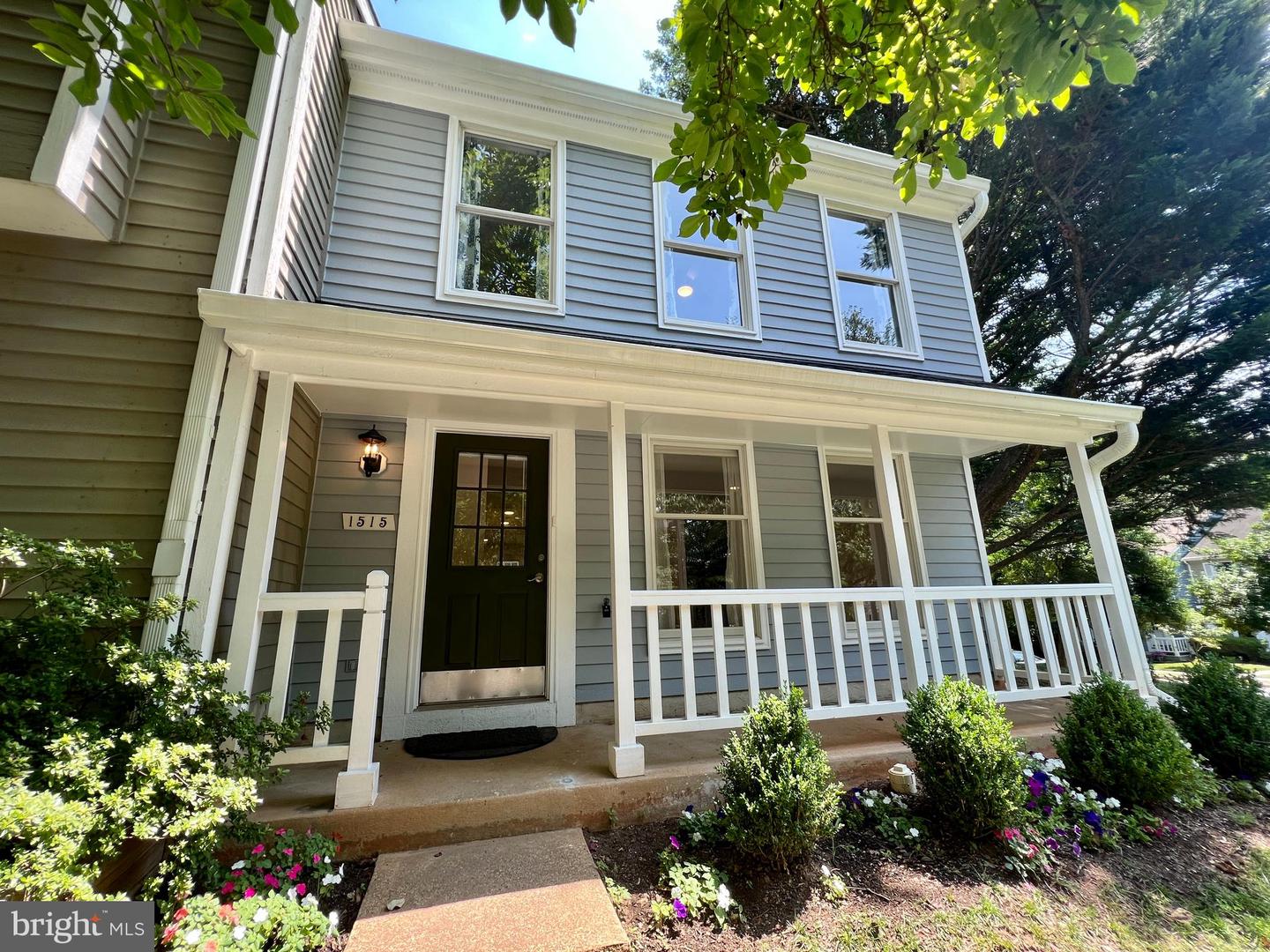1515 TWISTED OAK DR
