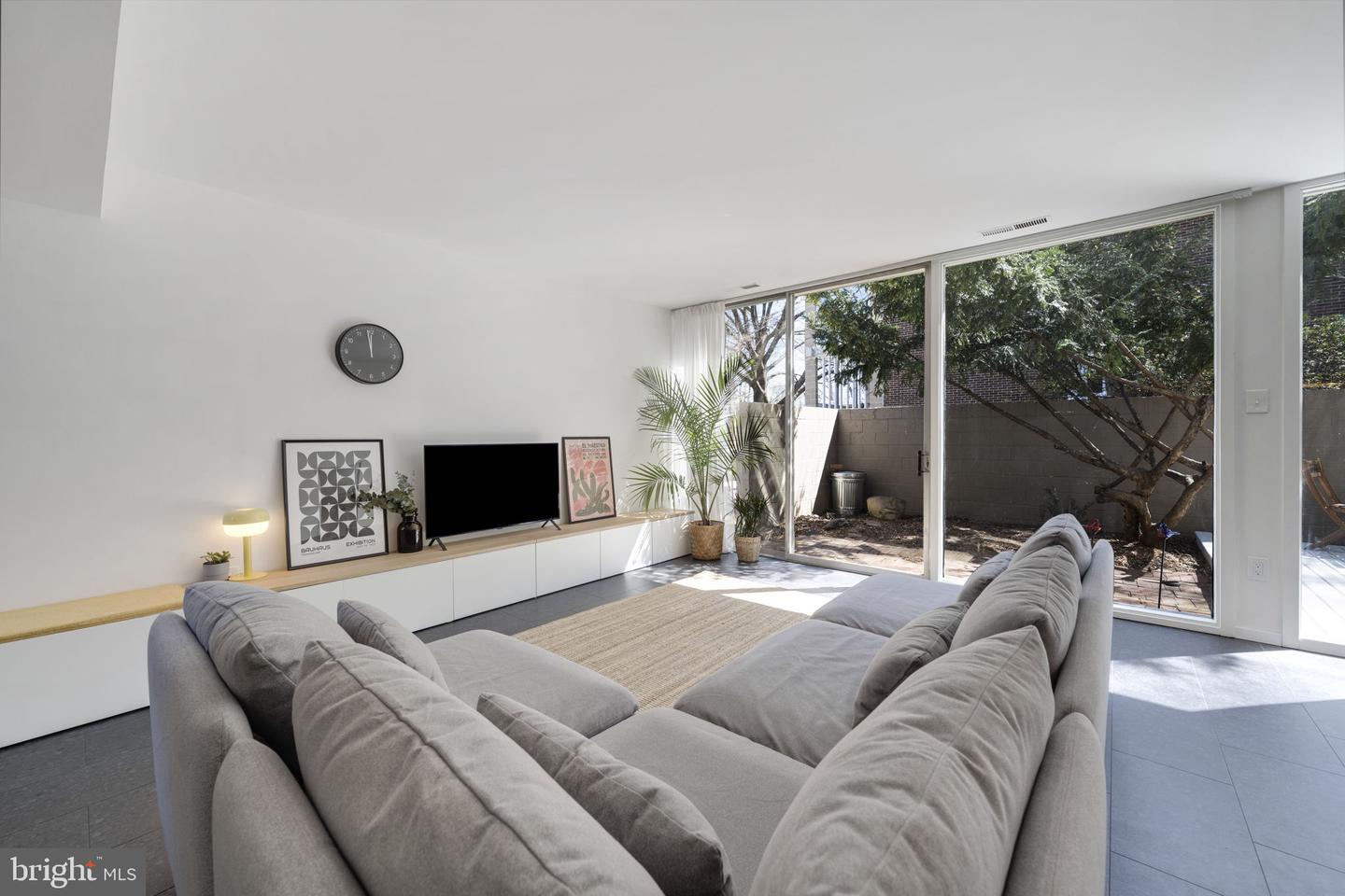 11527 Hickory Cluster