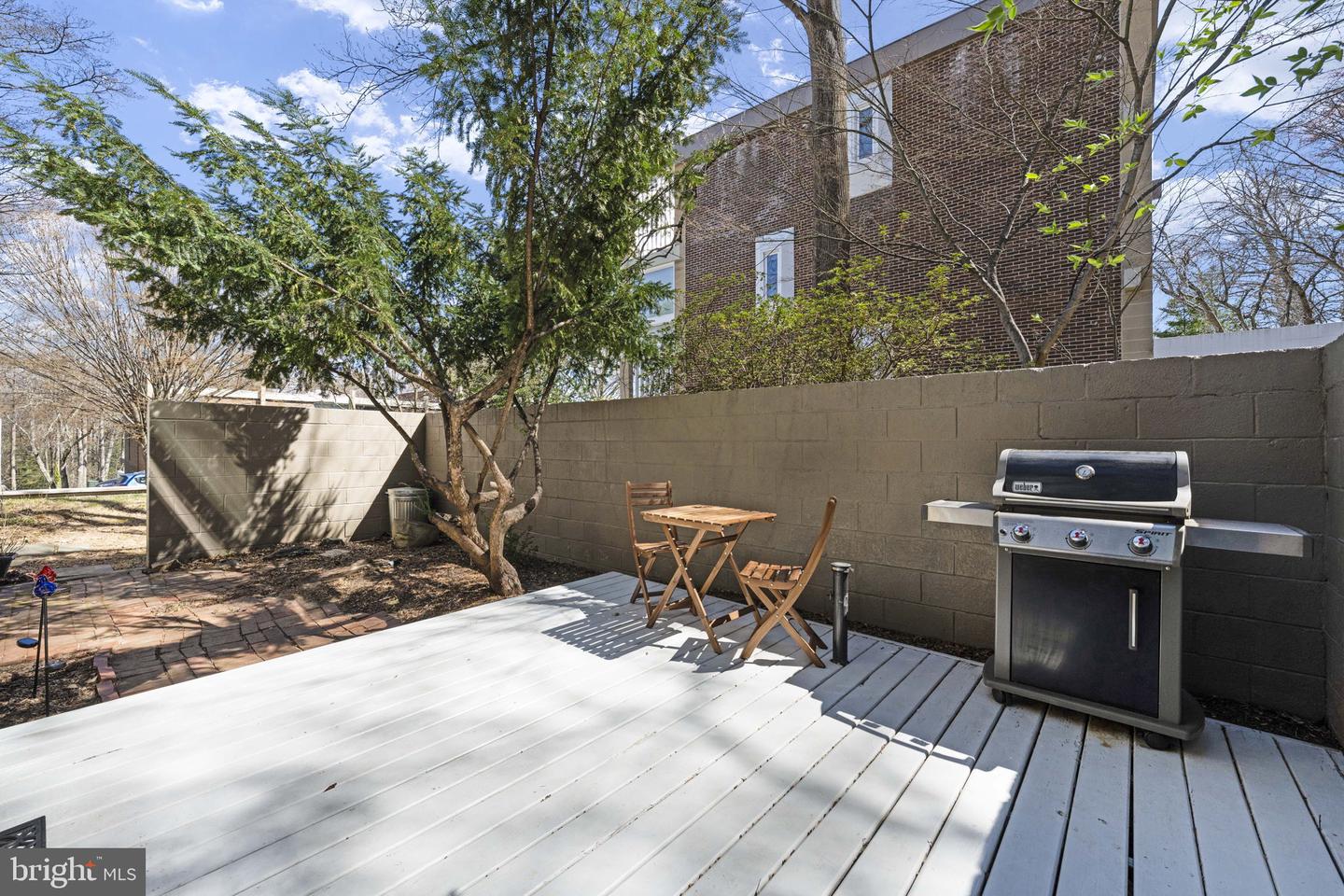11527 Hickory Cluster