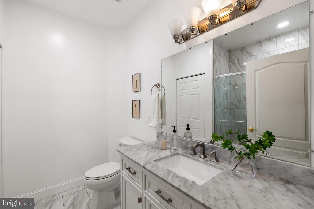 7708-I Haynes Point Way #9i