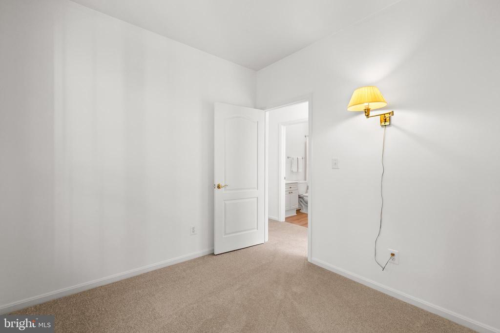 7708-I Haynes Point Way #9i