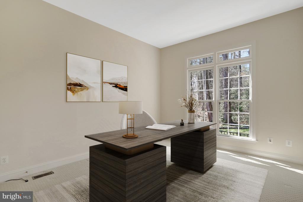 8608 Monacan Ct