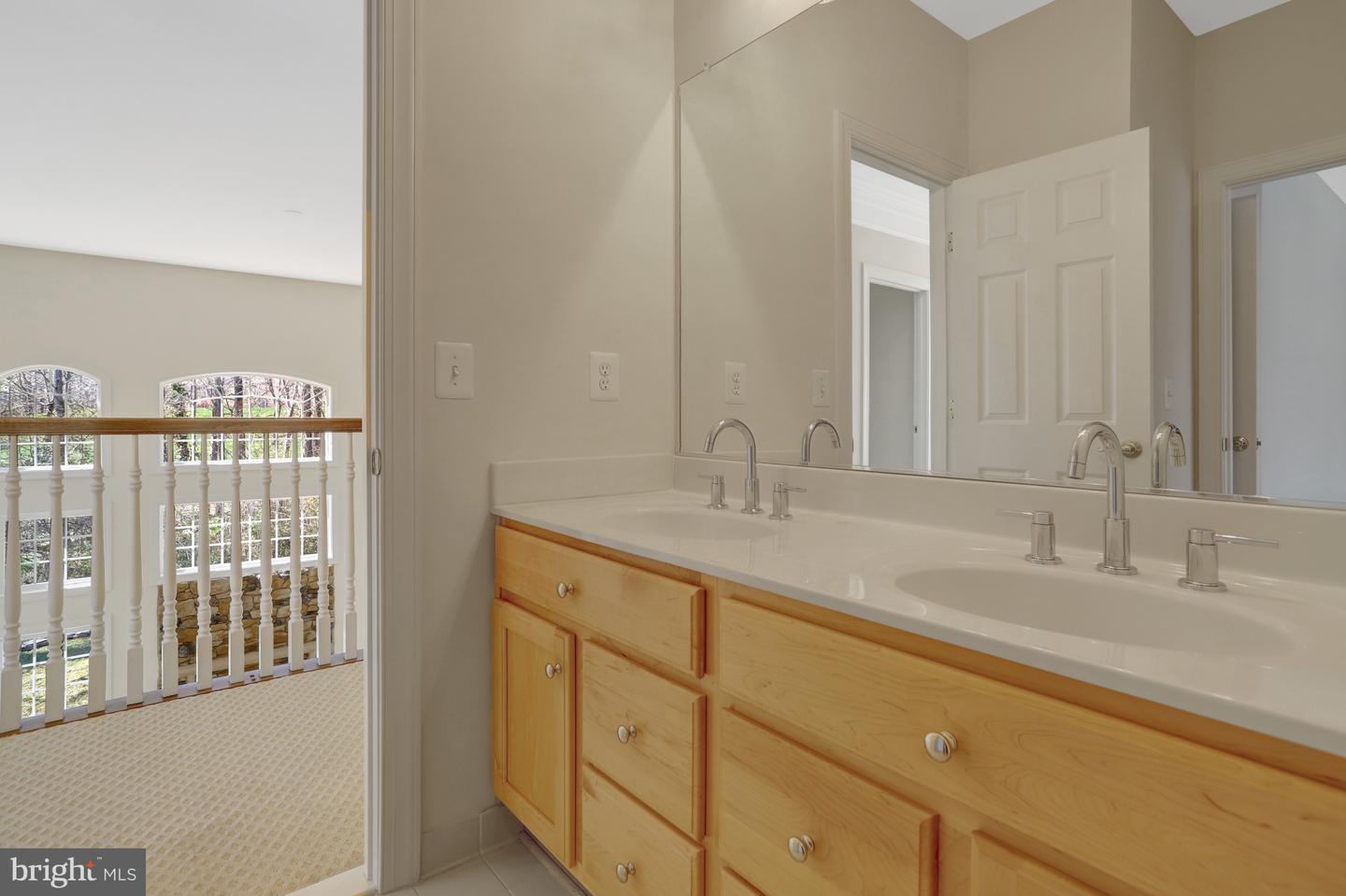 8608 Monacan Ct
