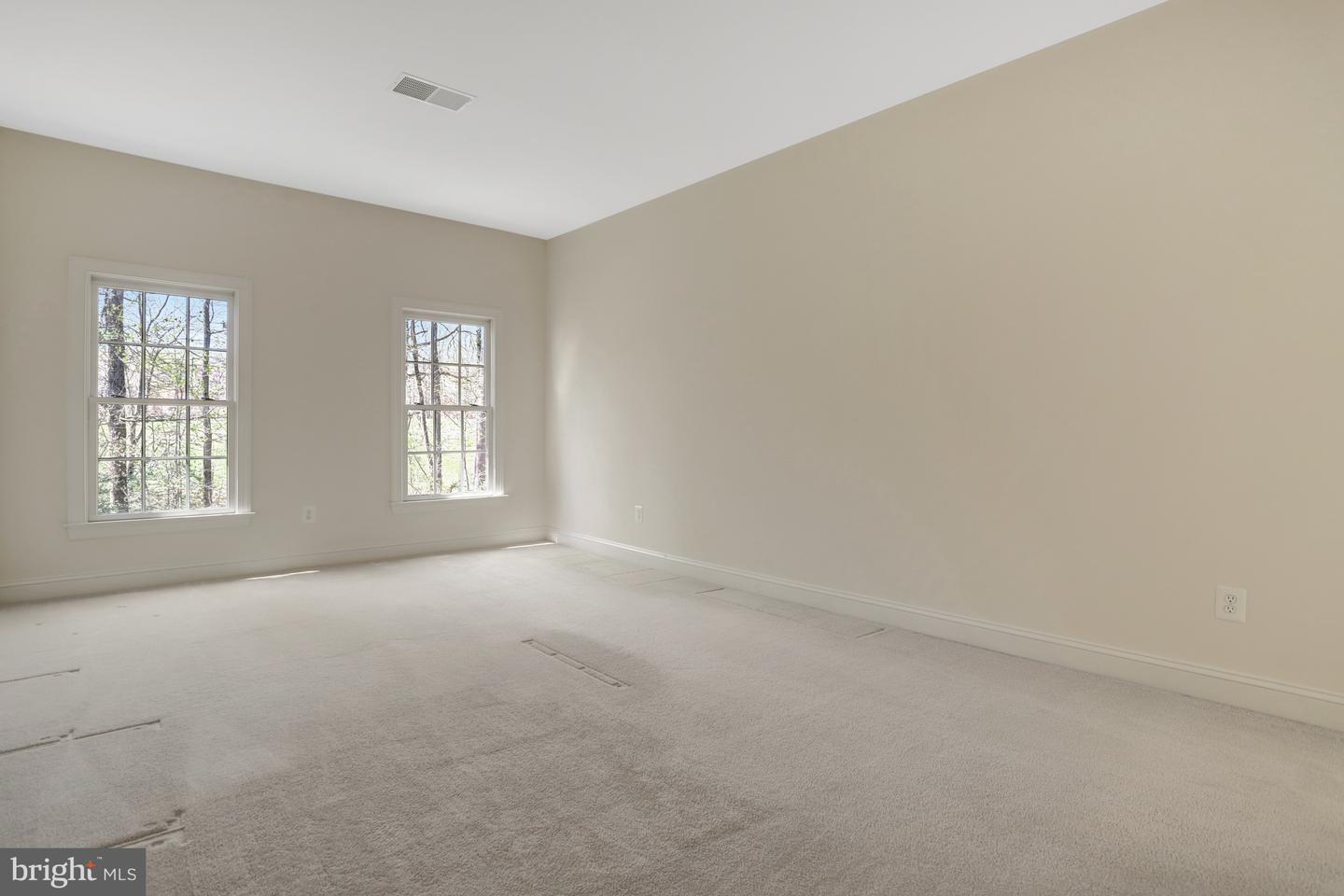 8608 Monacan Ct
