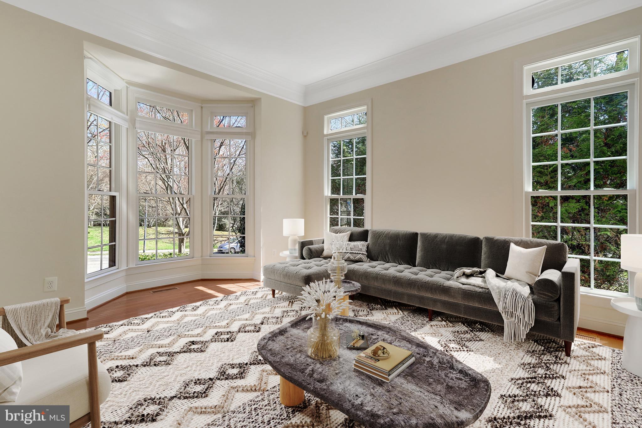 8608 Monacan Ct