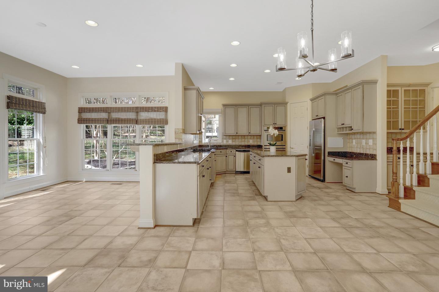 8608 Monacan Ct
