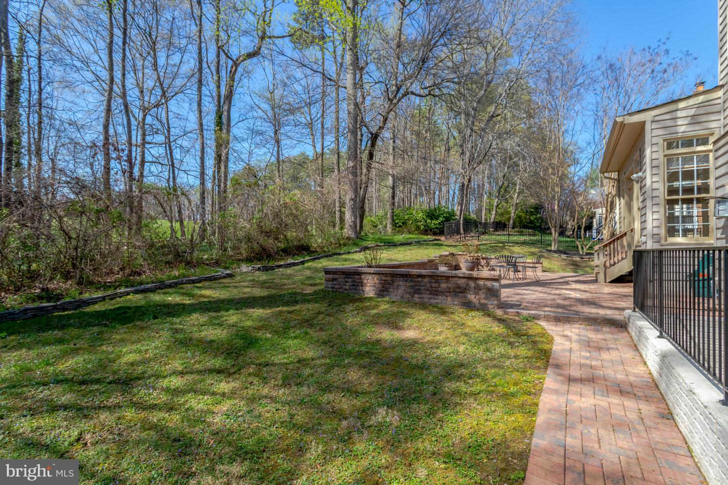 8608 Monacan Ct