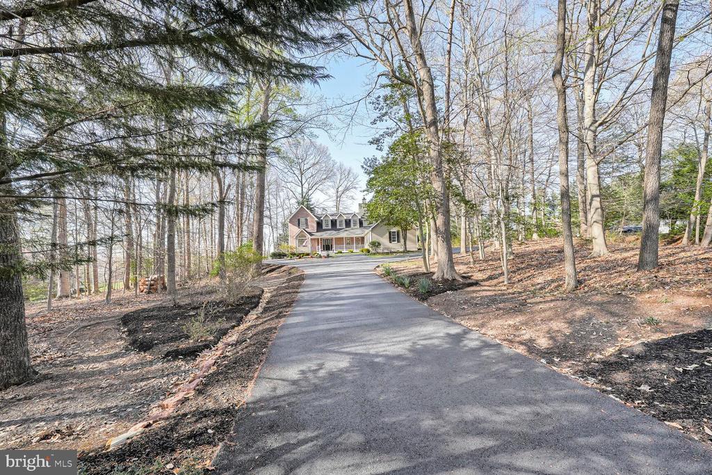 322 CANTERWOOD LANE