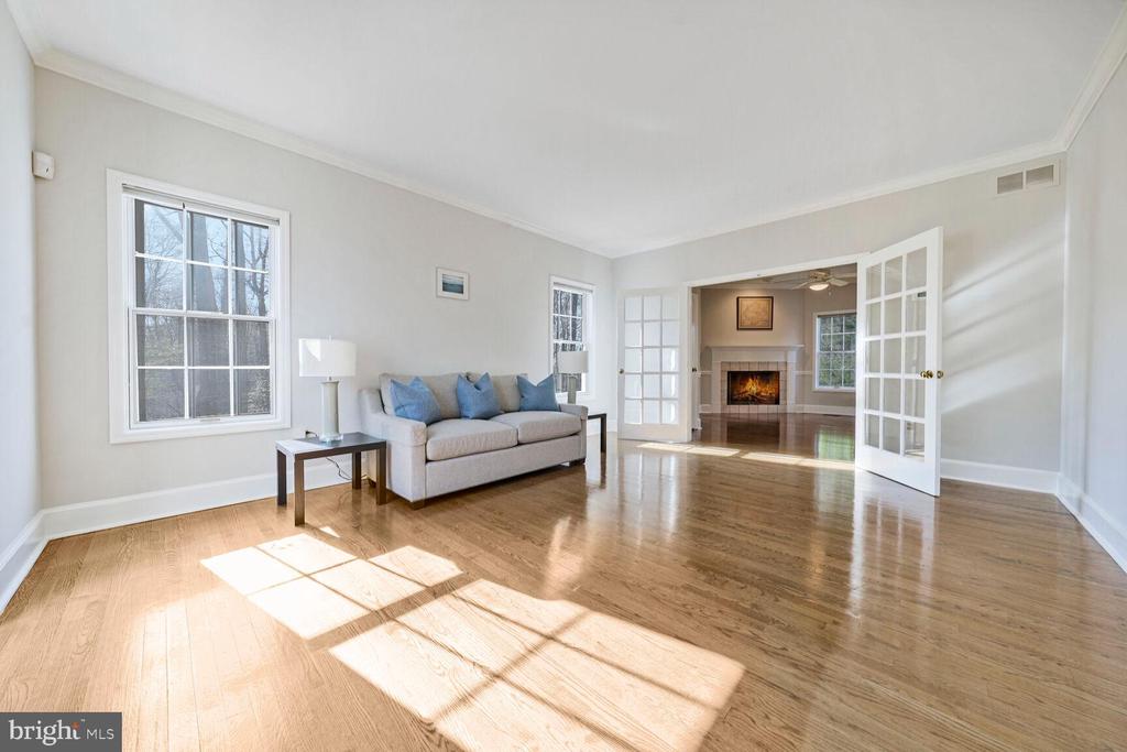 322 CANTERWOOD LANE