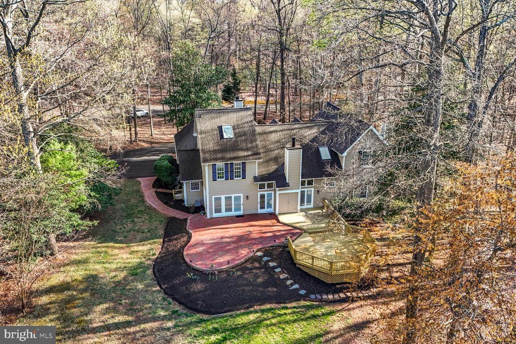 322 CANTERWOOD LANE