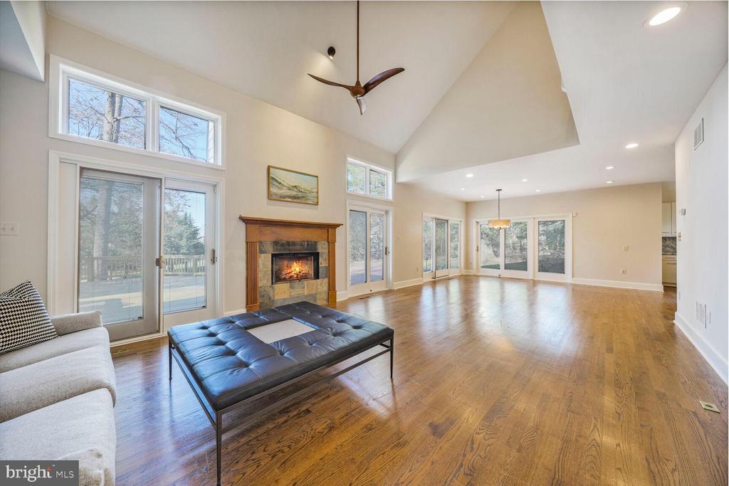322 CANTERWOOD LANE