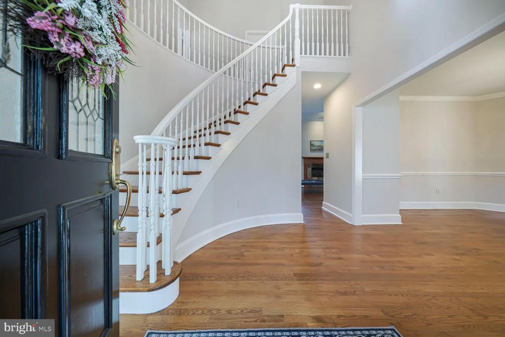 322 CANTERWOOD LANE