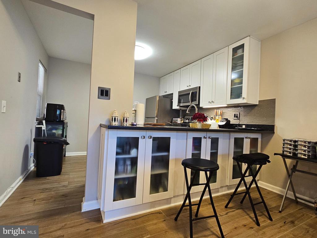 2493 GLENGYLE DRIVE 146