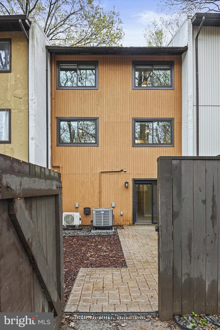 2402 Cloudcroft Sq