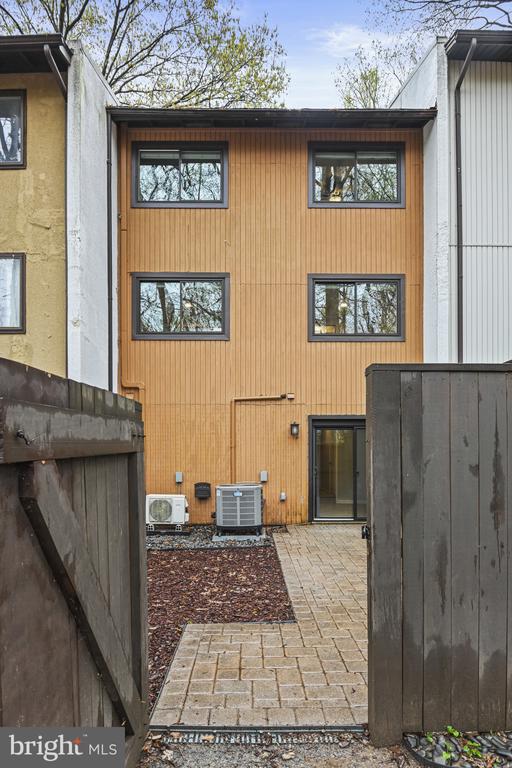 2402 Cloudcroft Sq