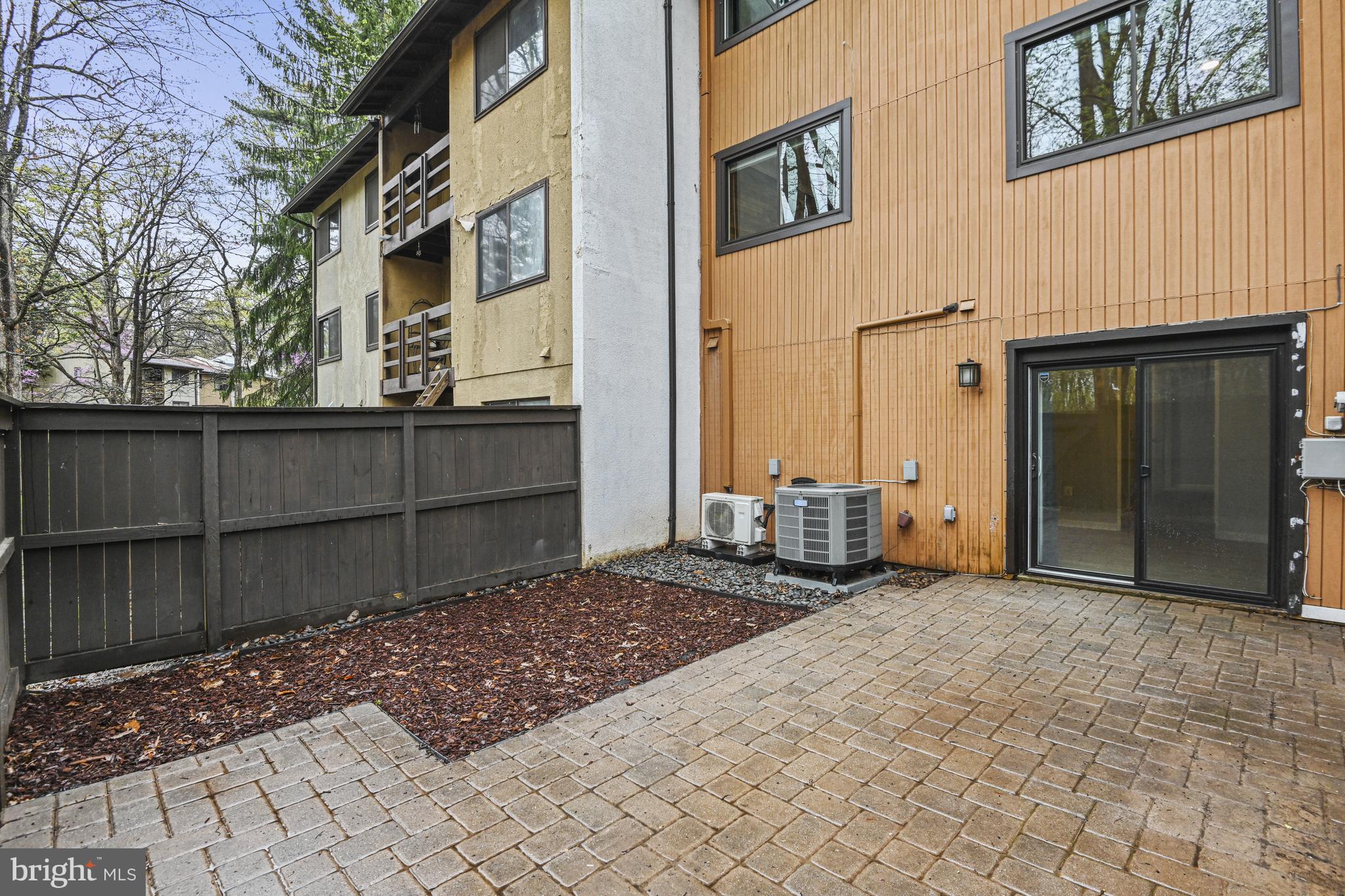 2402 Cloudcroft Sq