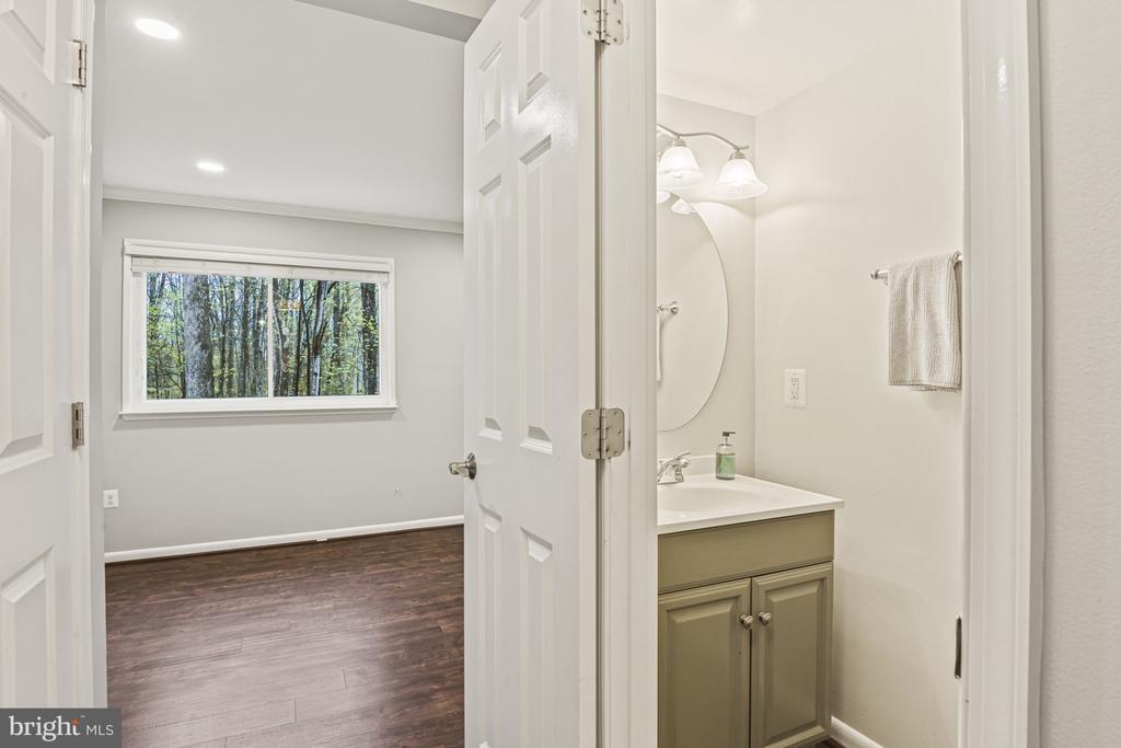 2402 Cloudcroft Sq
