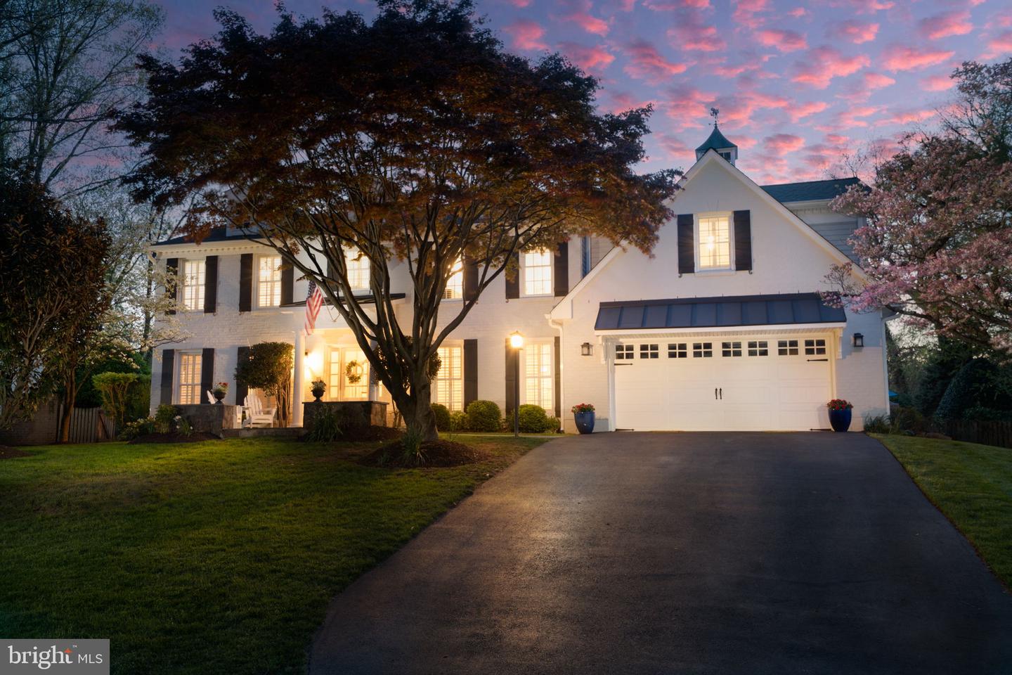 2230 Abbotsford Dr