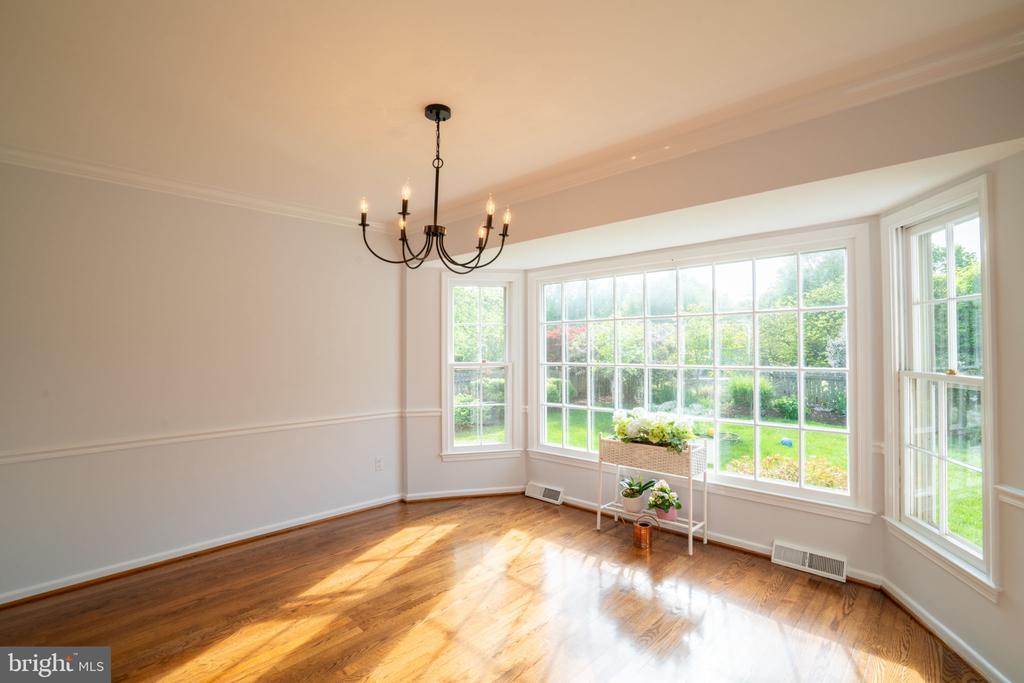 2230 Abbotsford Dr