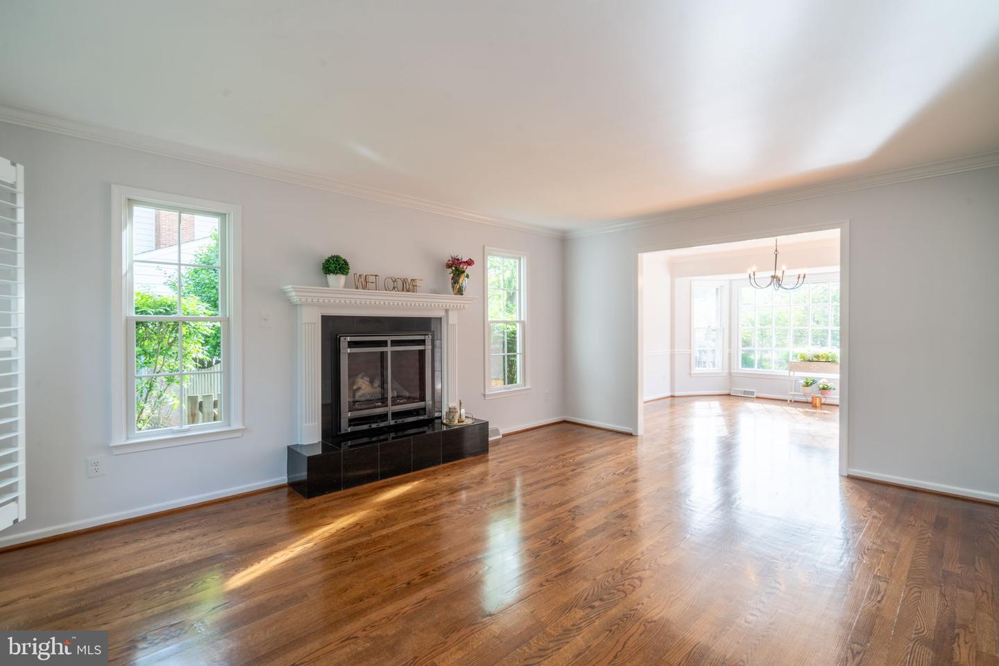 2230 Abbotsford Dr